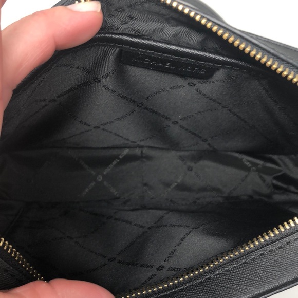 NWT Michael Kors Jet Set item crossbody - Picture 6 of 6